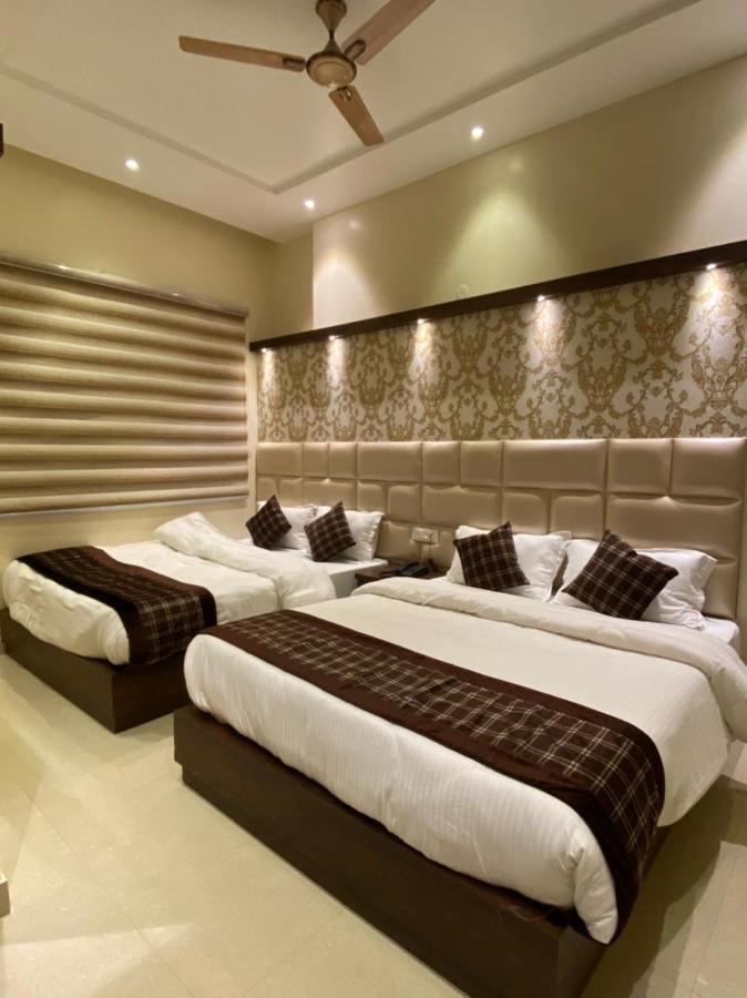 Hotel Blossom Inn Amritsar Exterior foto
